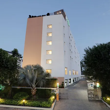 Lemon Tree Hotel Chandigarh-2